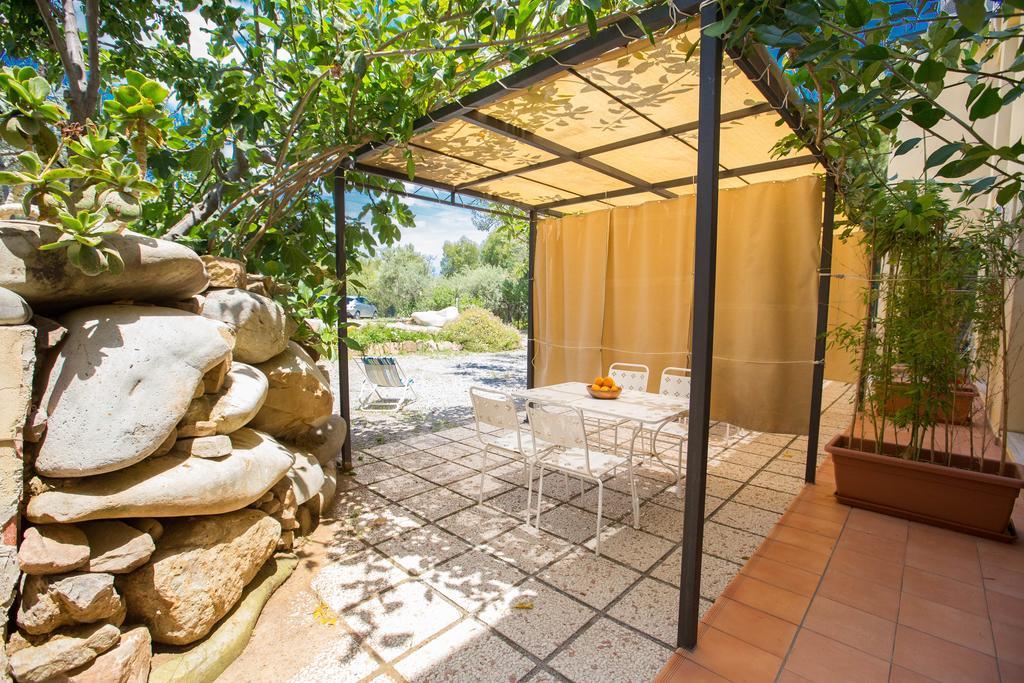 Ogliastro Sul Mare - Sleep And Dream Villa Cefalù Oda fotoğraf